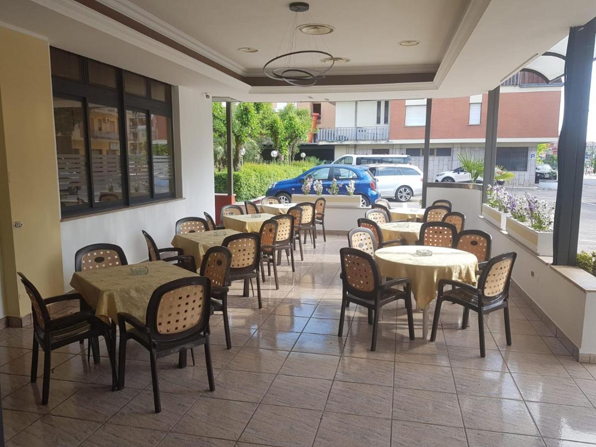 Hotel Residence Memmina Фрозиноне Экстерьер фото