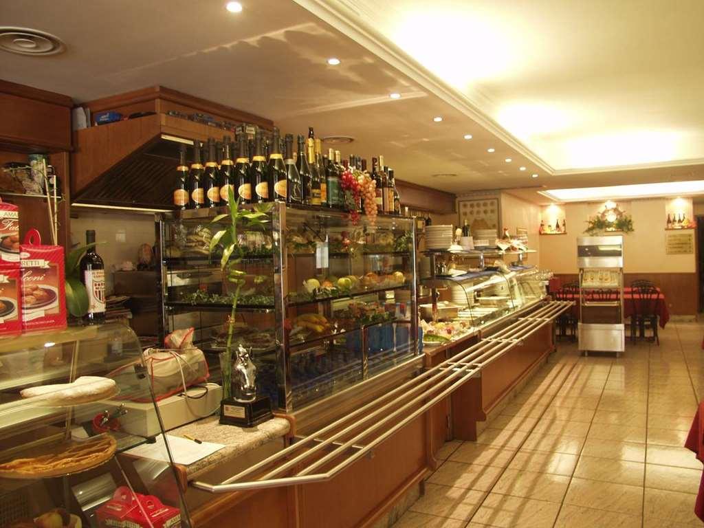 Hotel Residence Memmina Фрозиноне Ресторан фото
