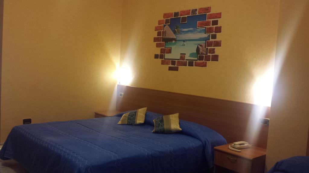 Hotel Residence Memmina Фрозиноне Экстерьер фото